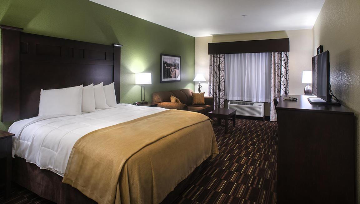 Comfort Inn & Suites Beeville Exterior photo